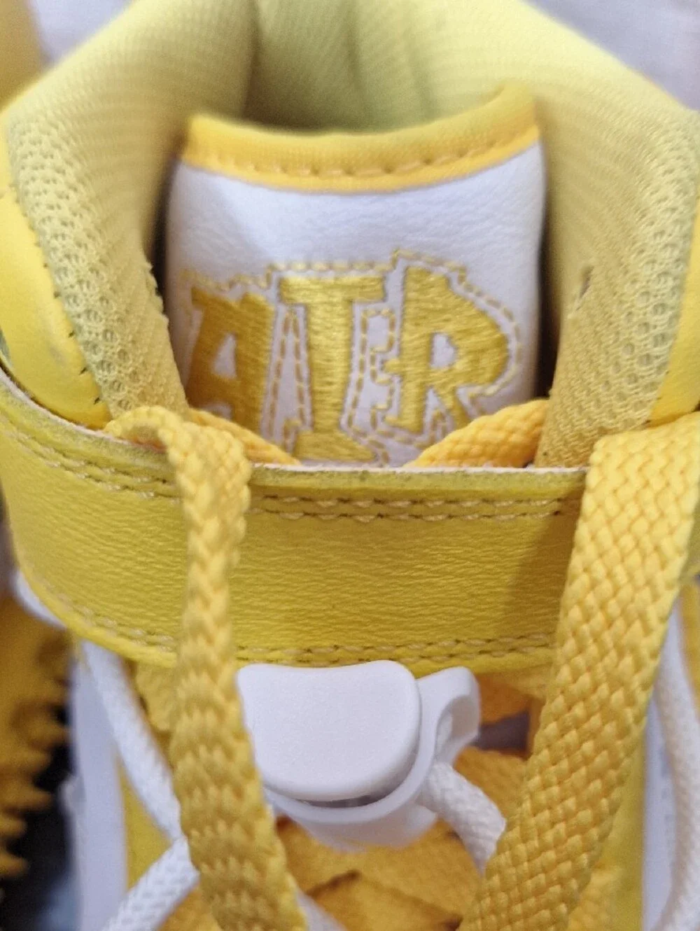 Nike Kids High-Top Sneakers in Yellow & White